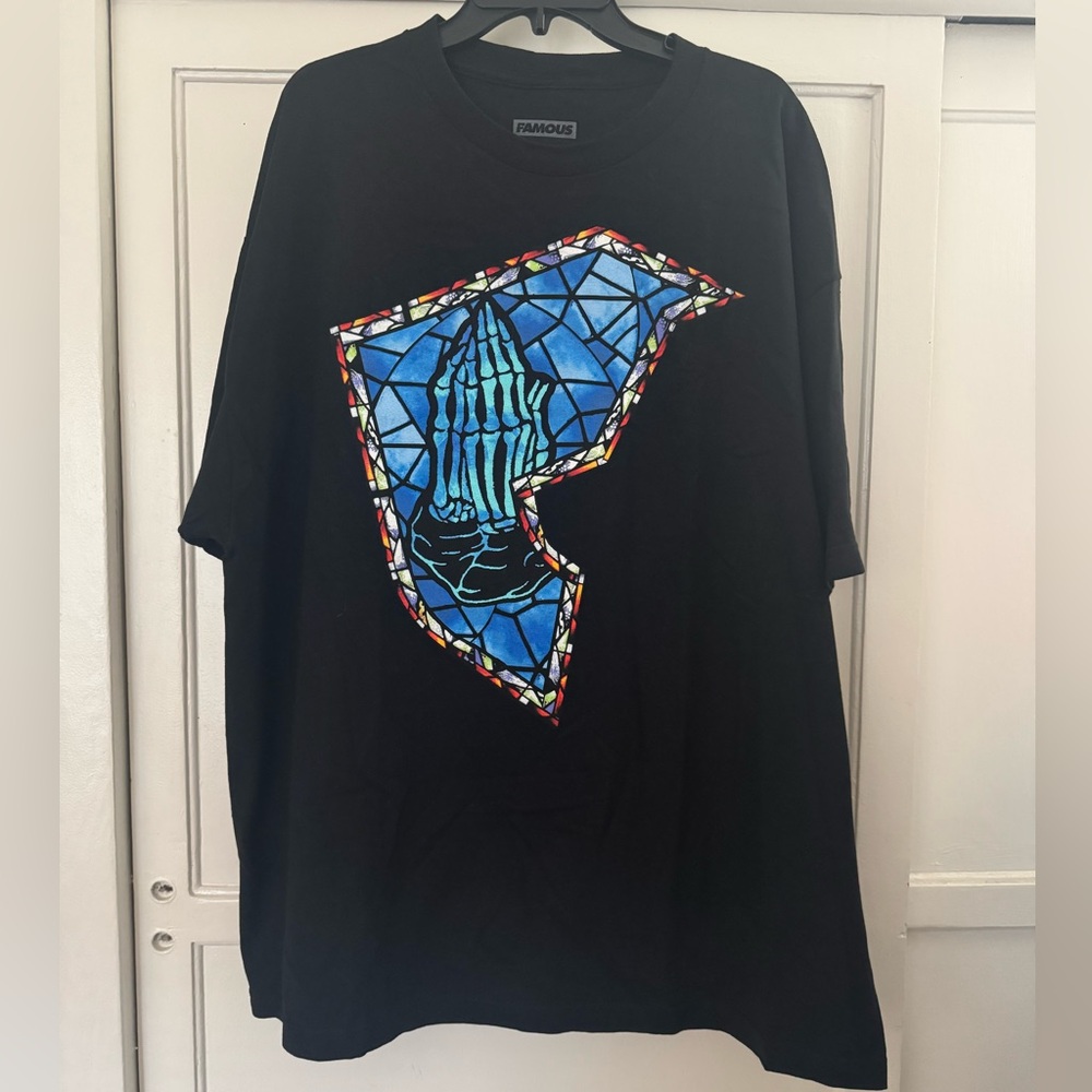Famous. T-shirt black size XXL
